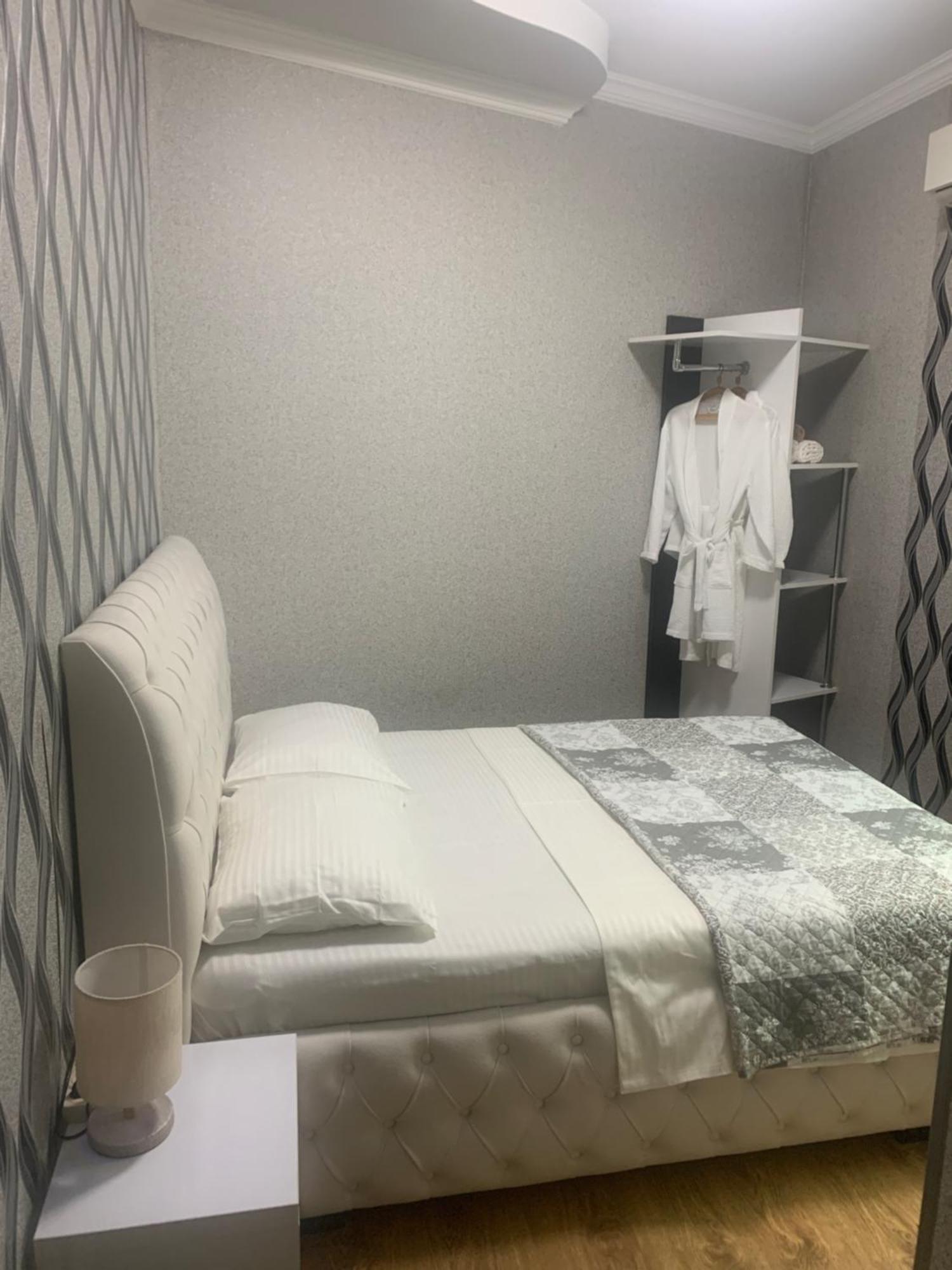 Aisi Kutaisi Hotel Екстериор снимка